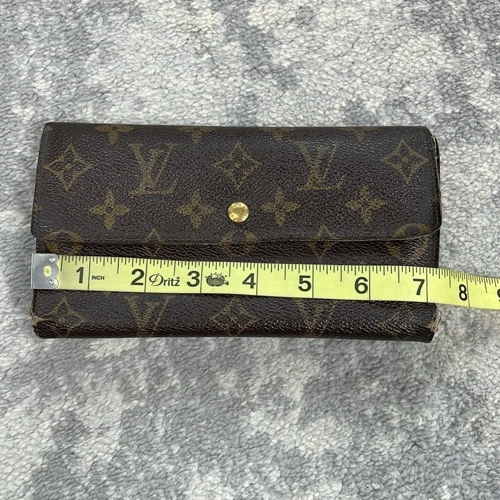 Louis Vuitton Monogram Long Snap Wallet Classic Iconic Luxury